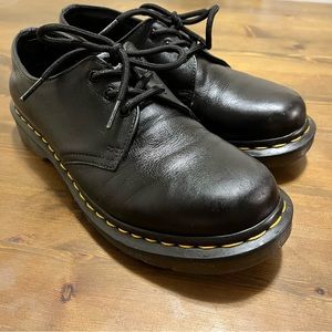 1461 WOMEN'S SMOOTH LEATHER OXFORD SHOES, Size 8